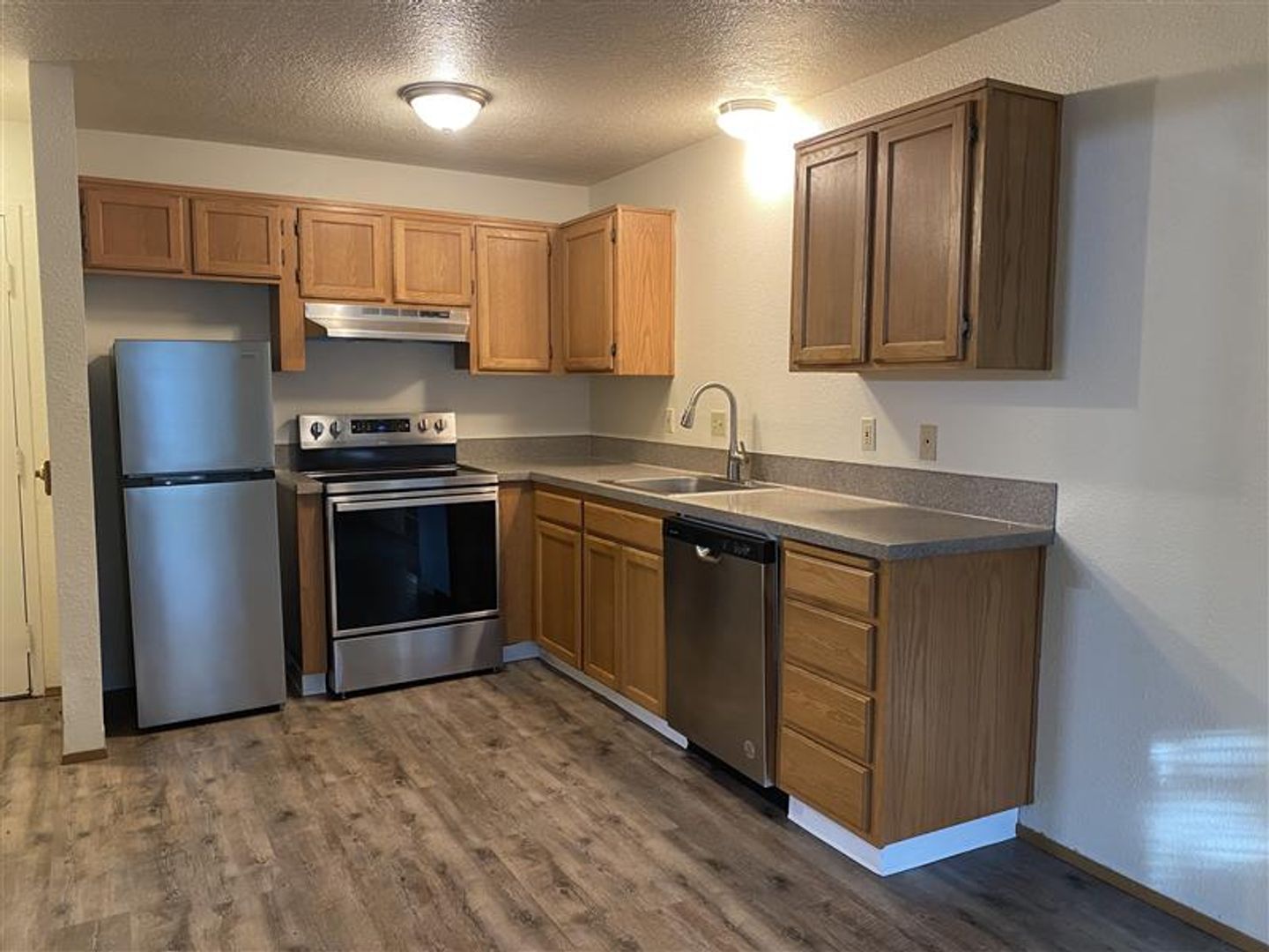 Portland Apartment: 6400 SE Division Street