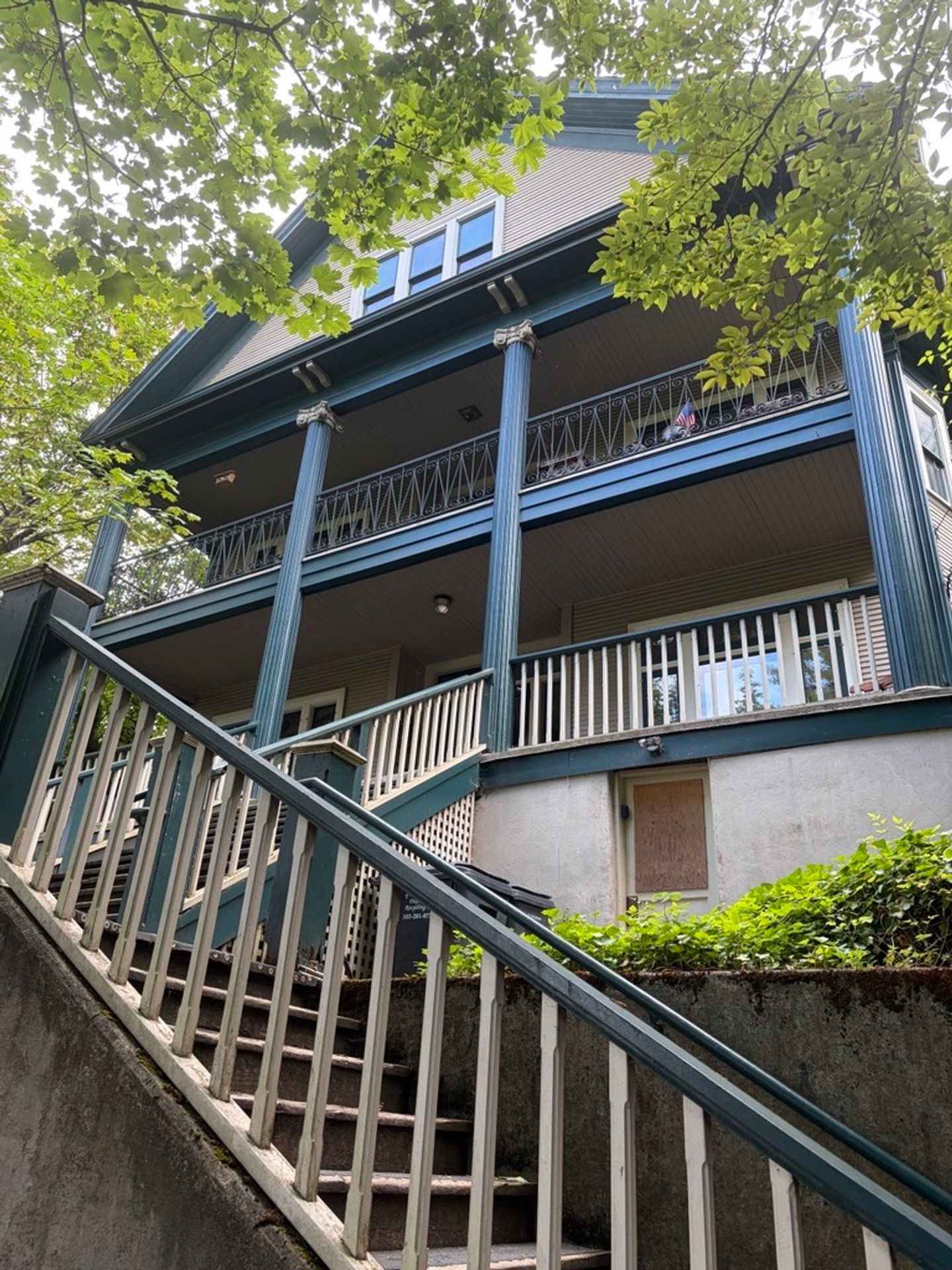 Portland Apartment: 1314 SW Hall Street
