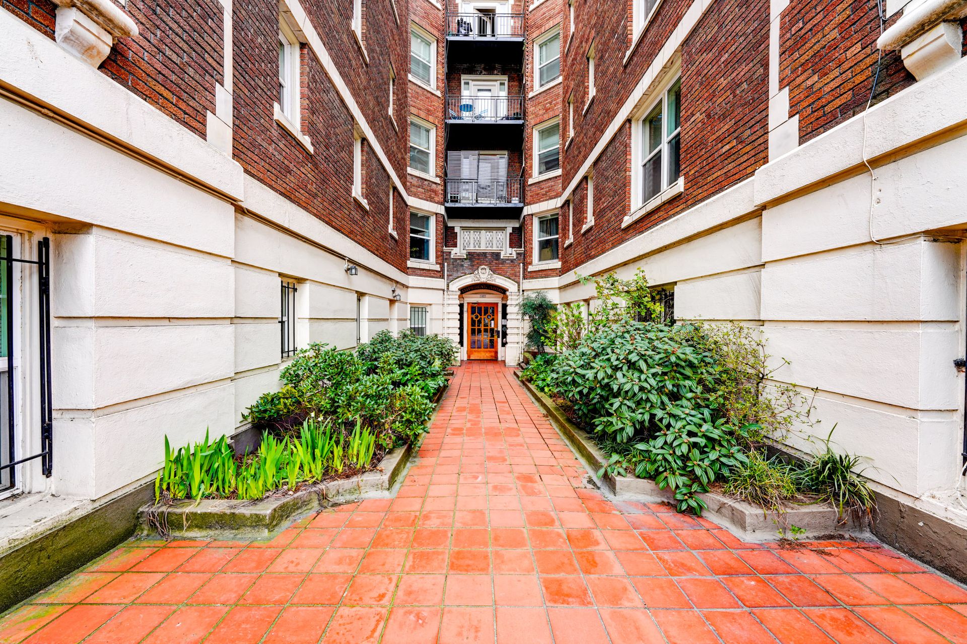 Portland Apartment: 1429 SW 14th Avenue