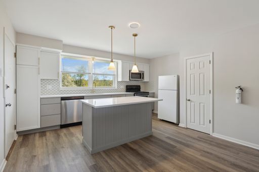 Spacious 2 BR - Willow Grove