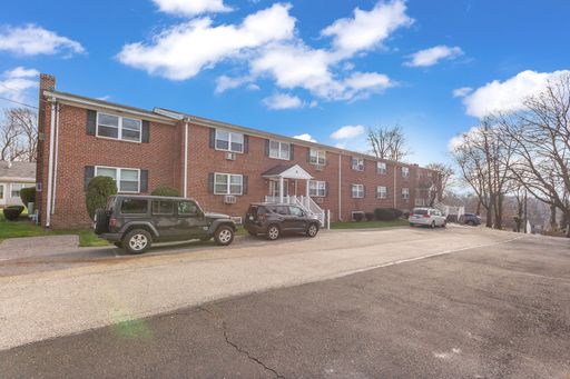 2 Bedroom Apartment – 500 Manor House Lane - C3, Willow Grove, PA 19090