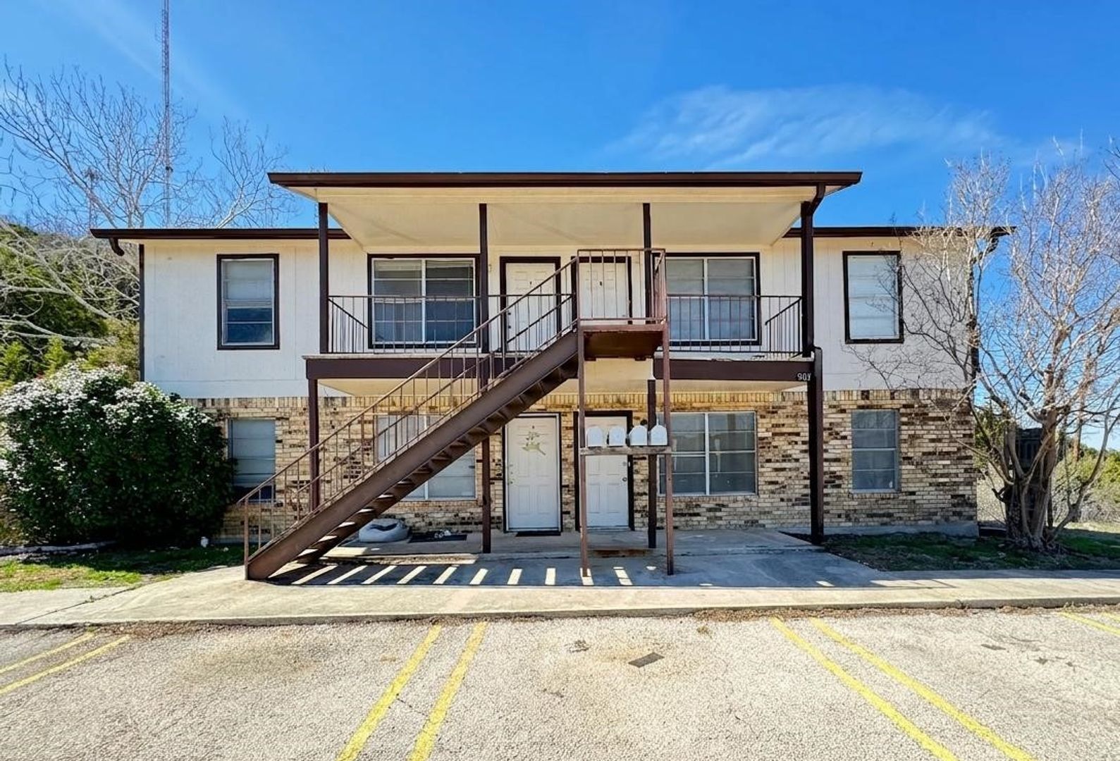 Copperas Cove Apartment: 907 N 7th St
