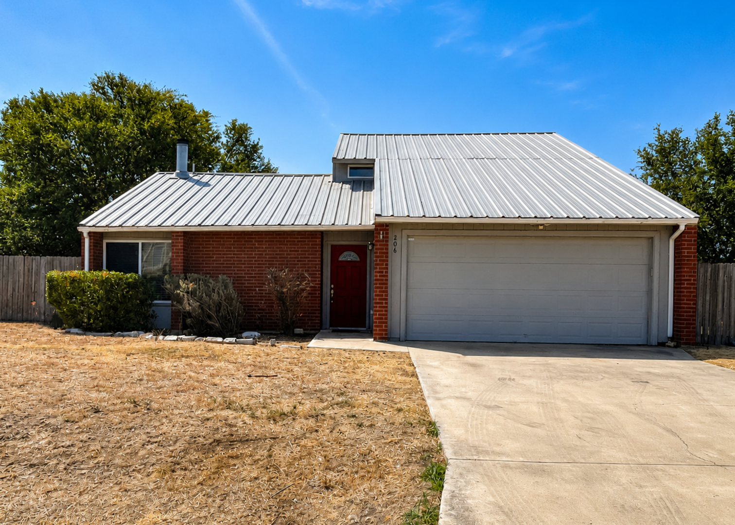 Killeen House: 206 Ariana Ct