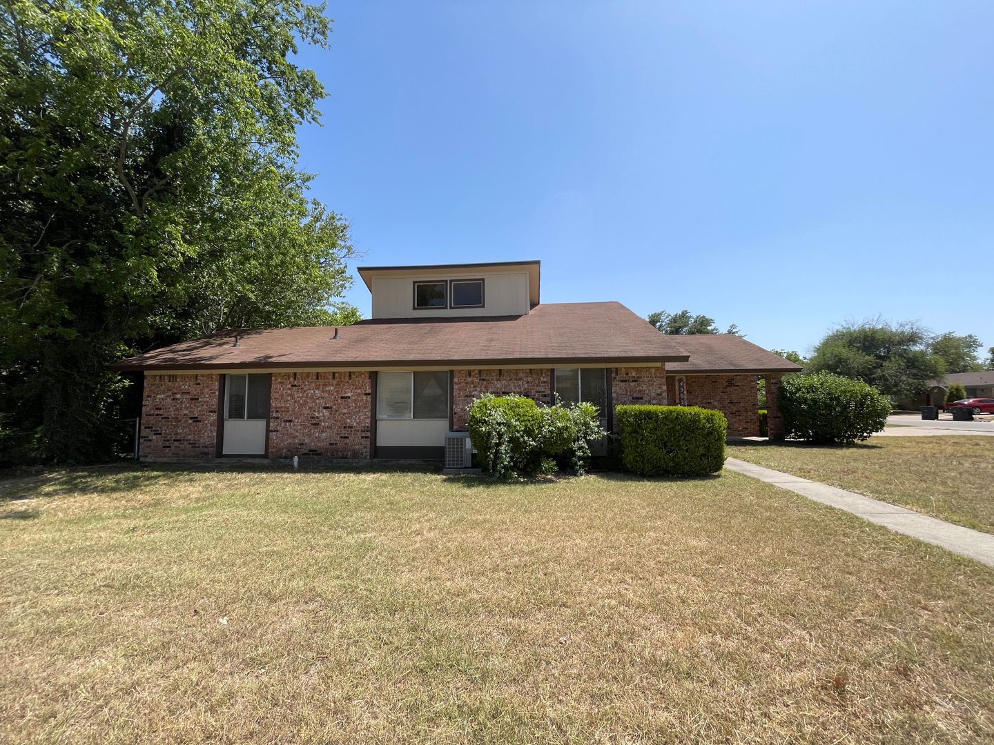 Killeen House: 4502 Whitmire Ln