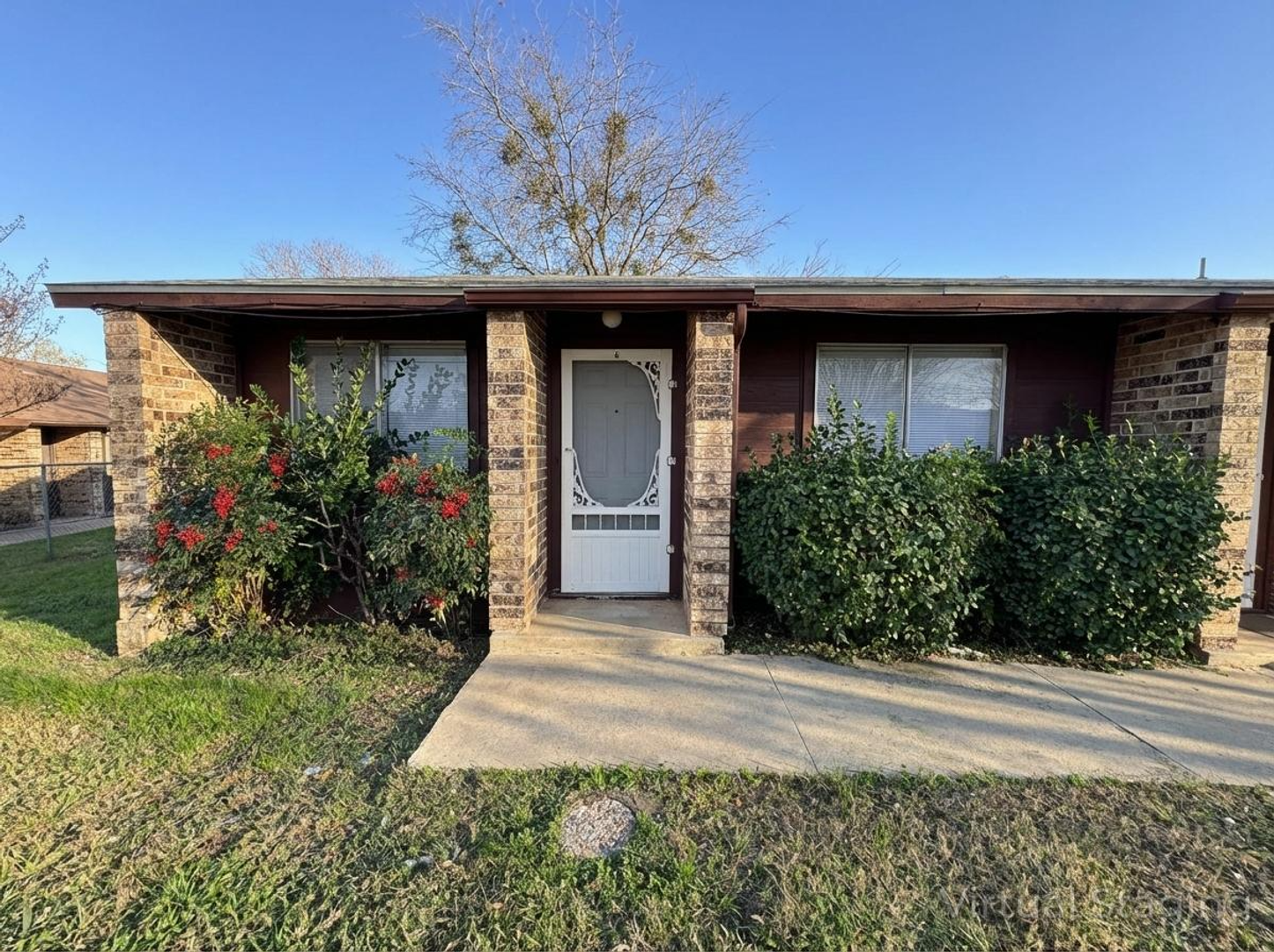 Killeen Apartment: 2211 Cascade Dr