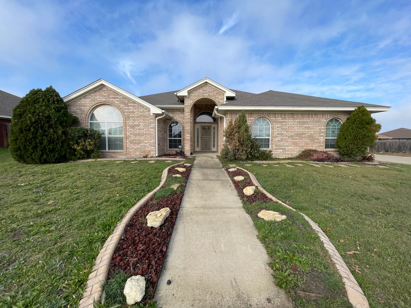 Killeen House: 2705 Jasmine Ln