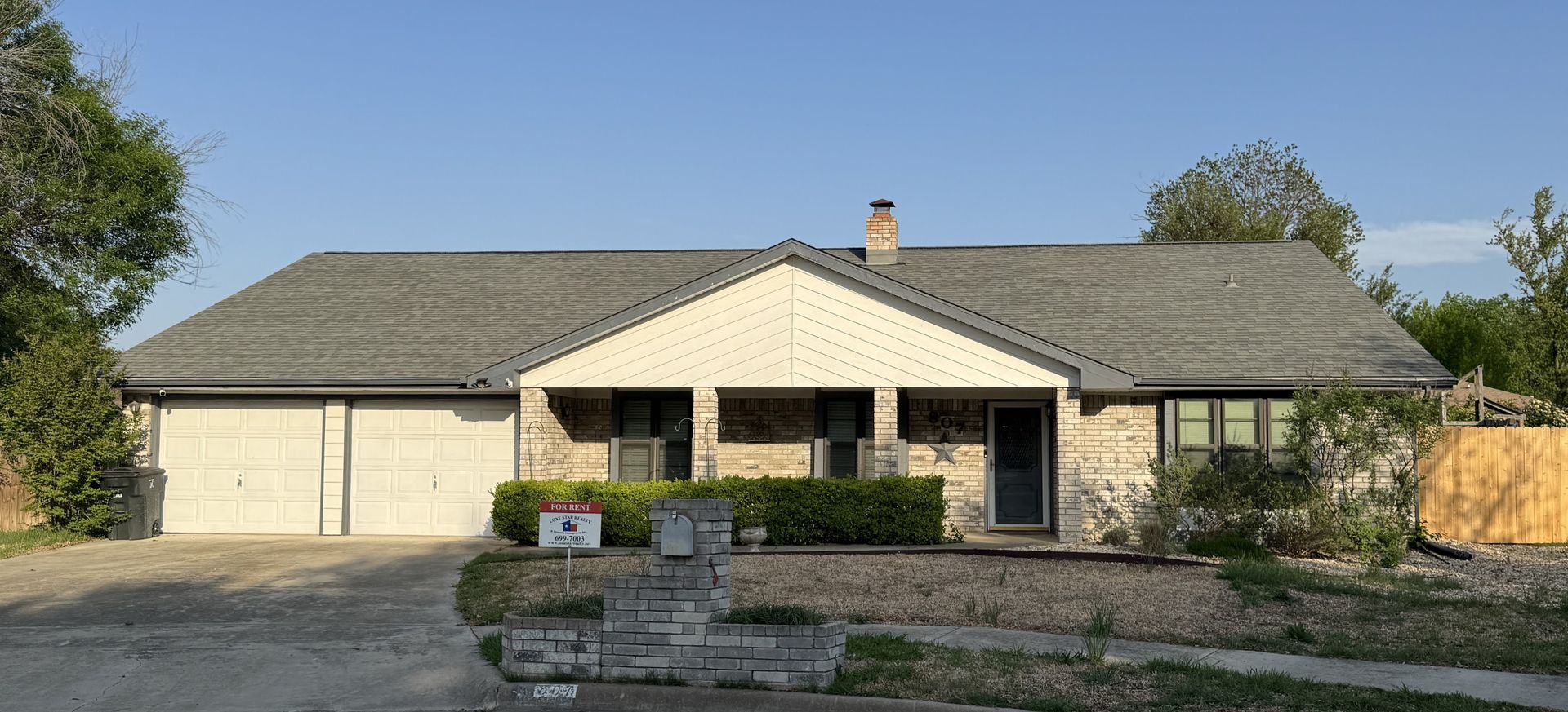 Killeen House: 807 Bass Circle