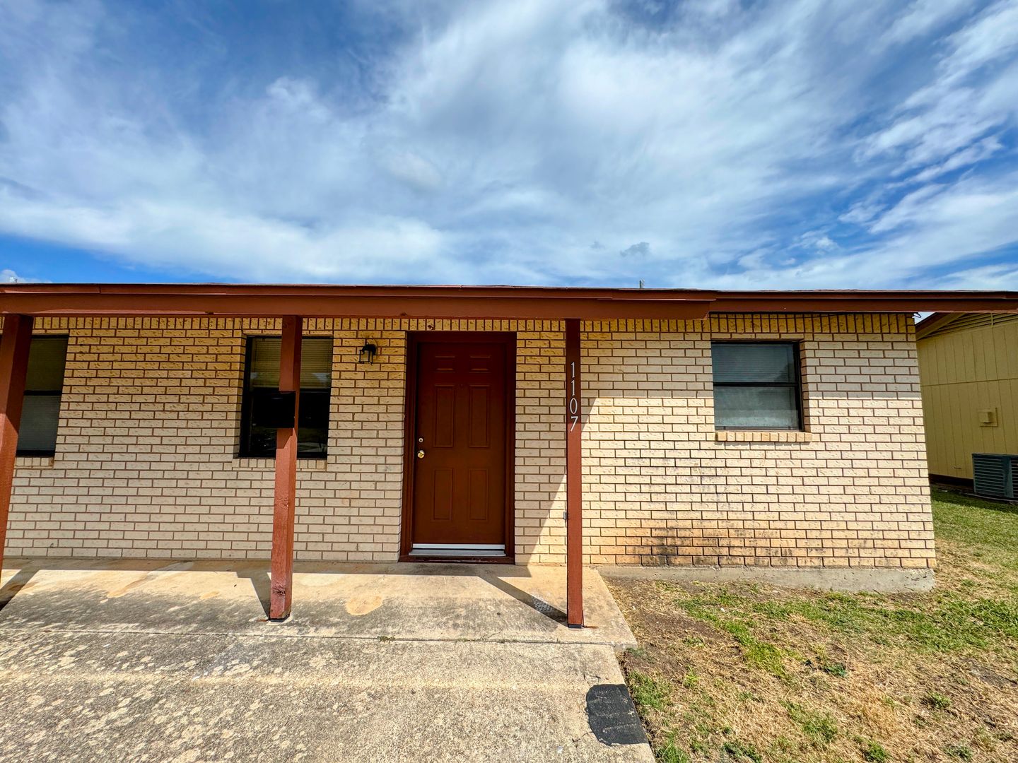 Killeen House: 1107 White Ave