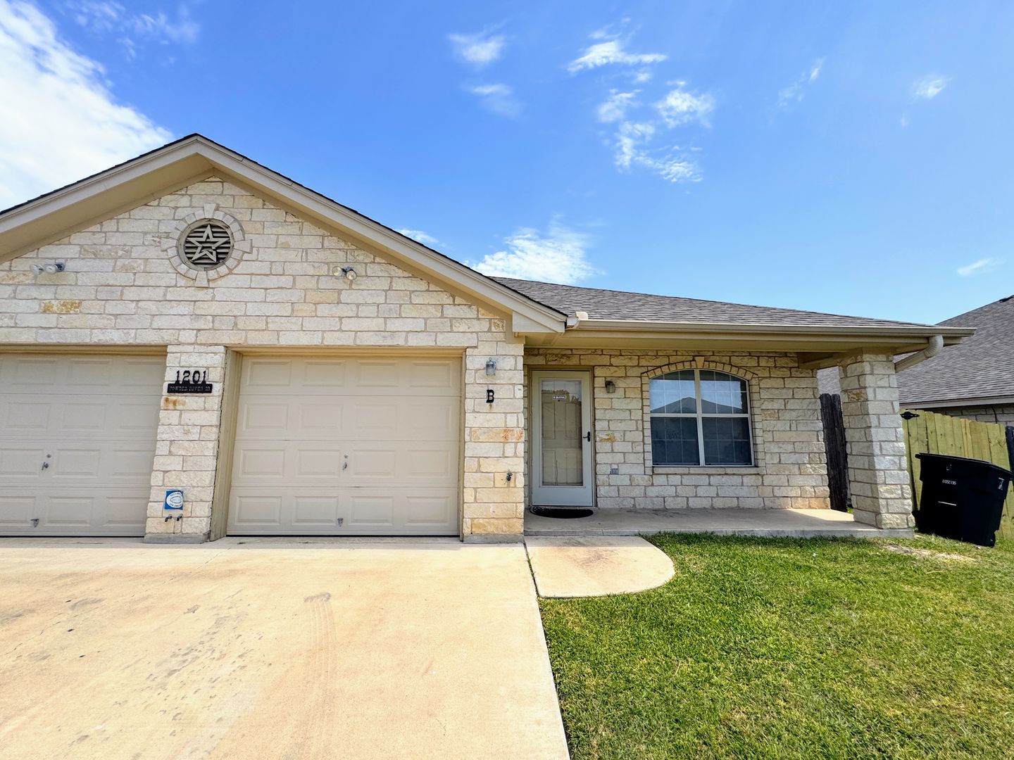 Killeen Apartment: 1201 Powder River Dr.