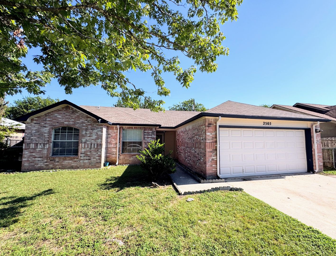 Killeen House: 2505 Windmill Dr