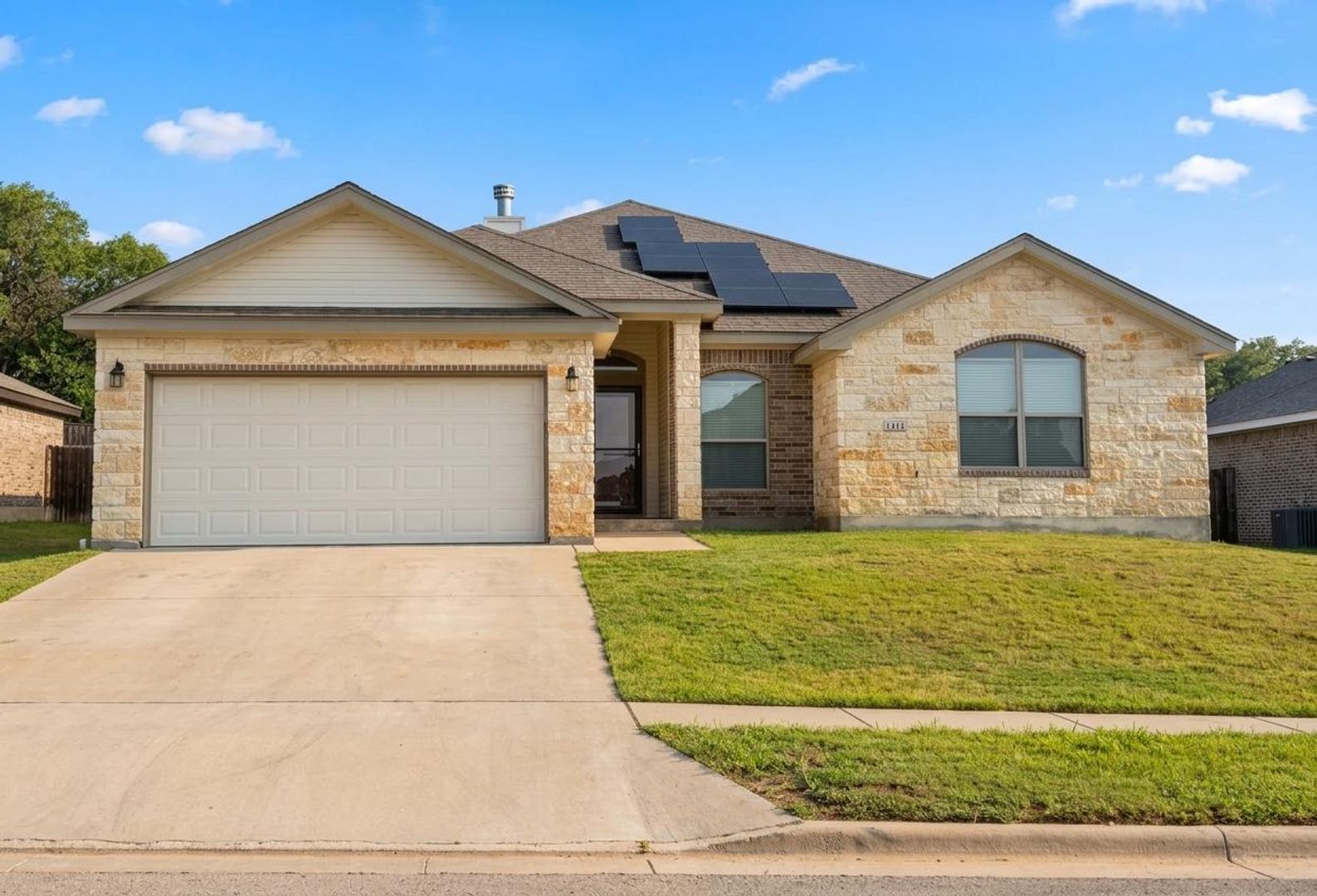 Copperas Cove House: 1412 Justice Dr
