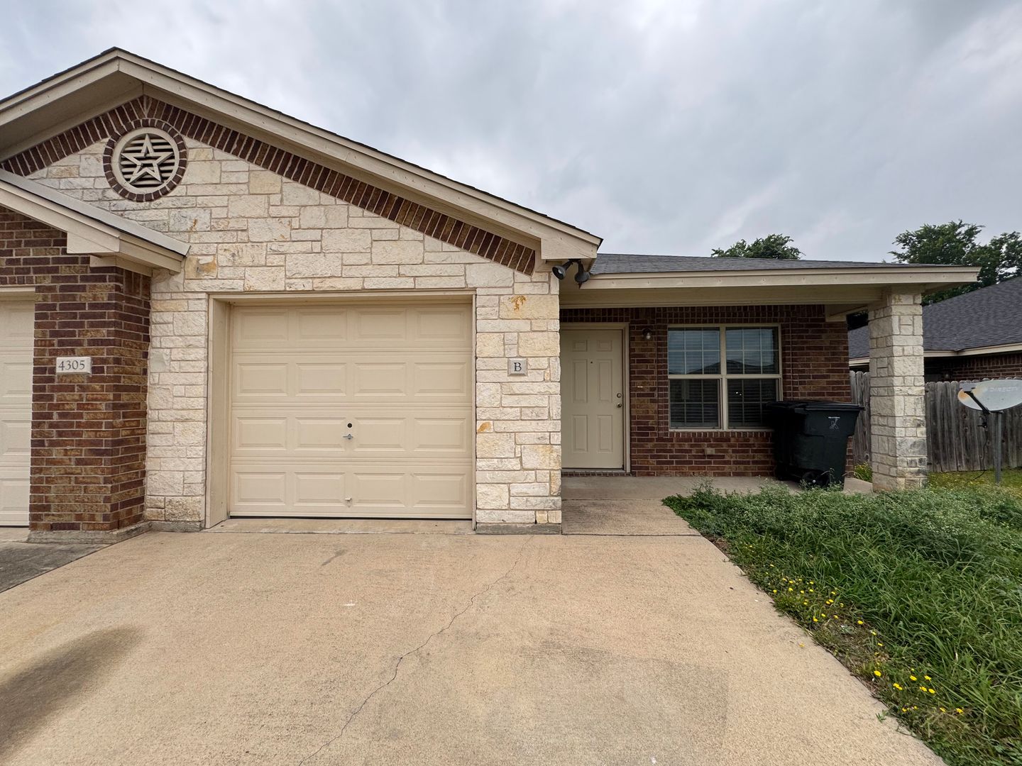 Killeen Apartment: 4305 Cambridge Dr