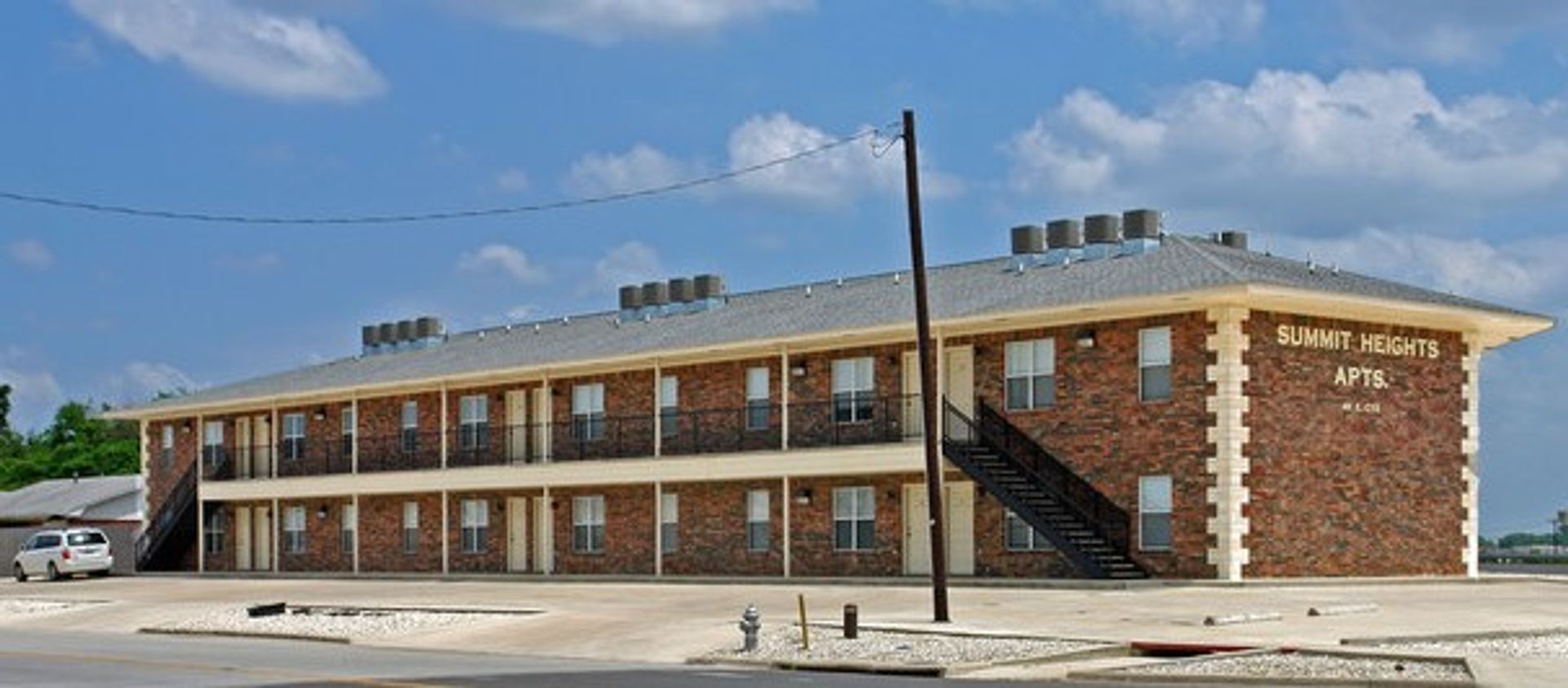 Killeen Apartment: 411 E Central Texas Expy