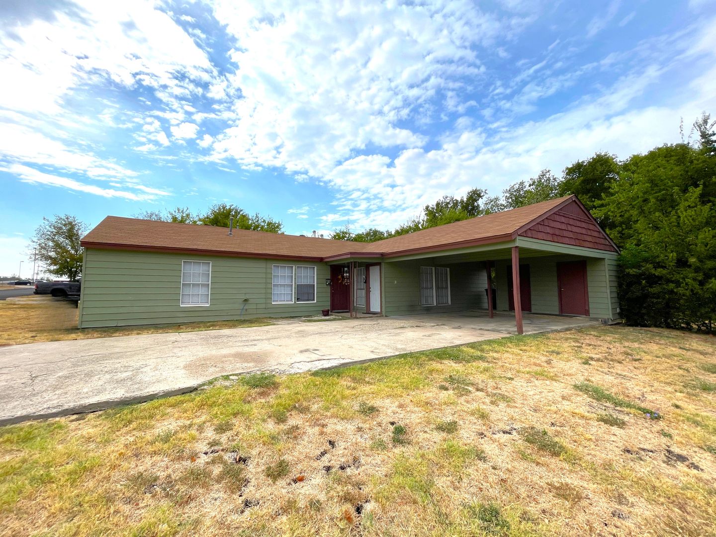 Killeen Apartment: 910 - 912 Williamson Dr