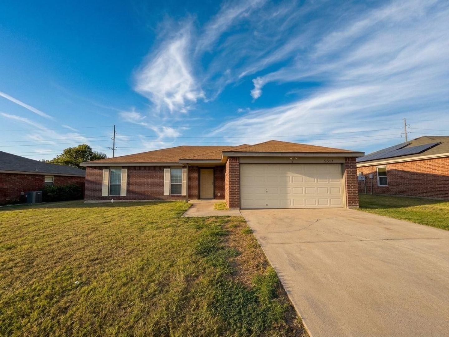 Killeen House: 5817 Medina Dr