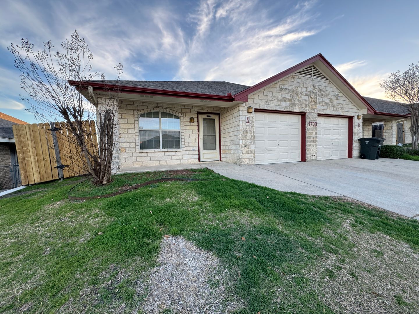 Killeen Apartment: 4700 John David Dr