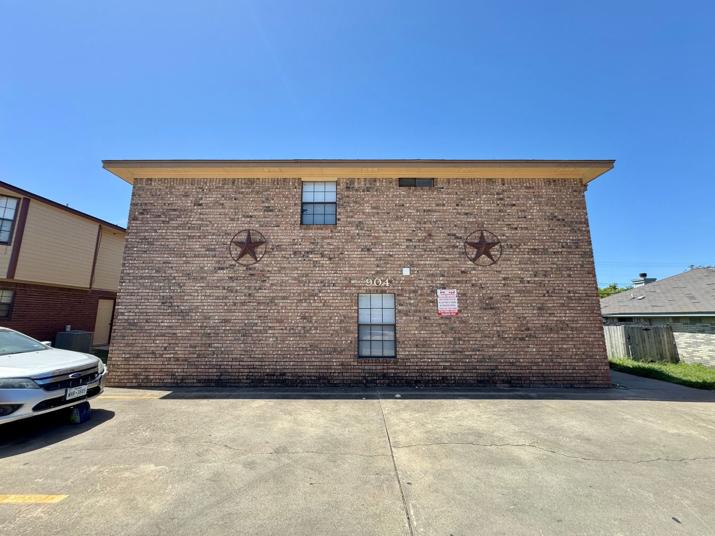 Killeen Apartment: 904 Clairidge Ave
