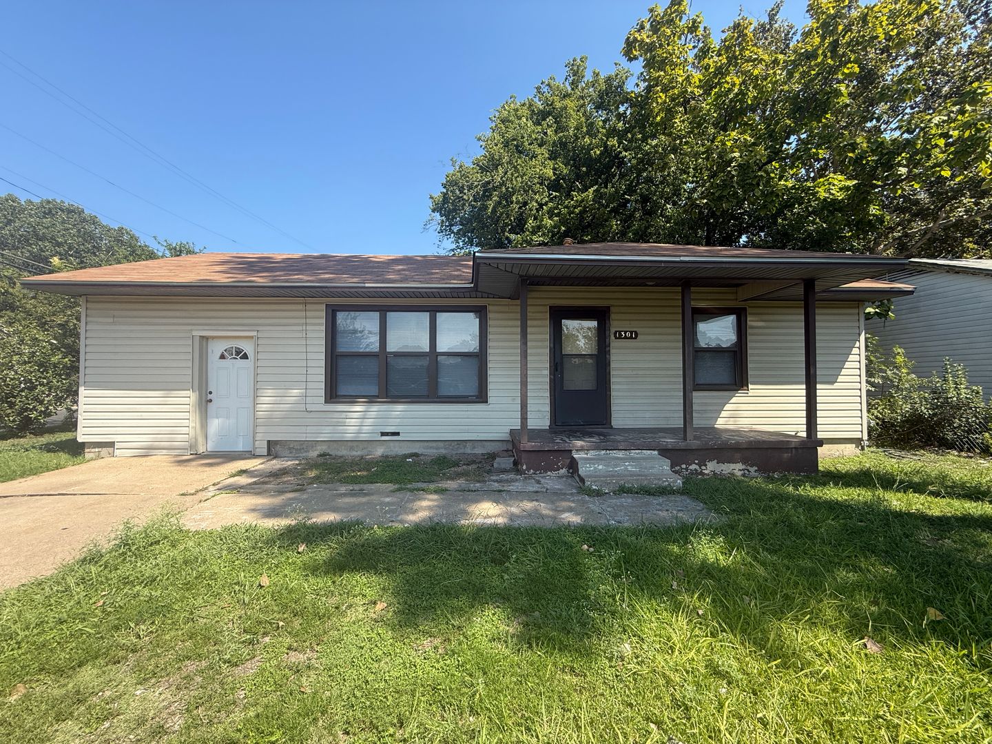 Killeen House: 1301 E Avenue H