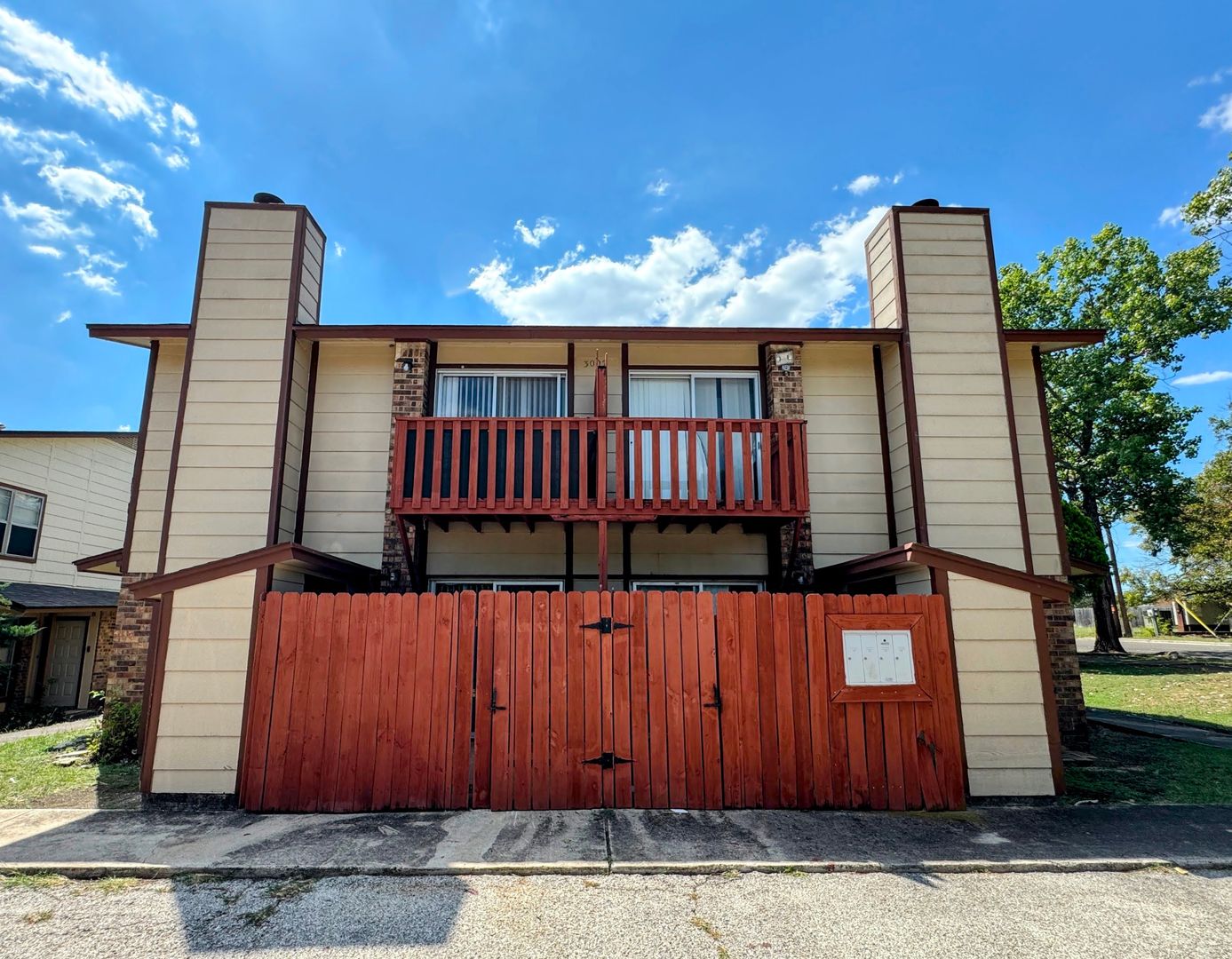 Killeen Apartment: 3002 Chaucer Dr