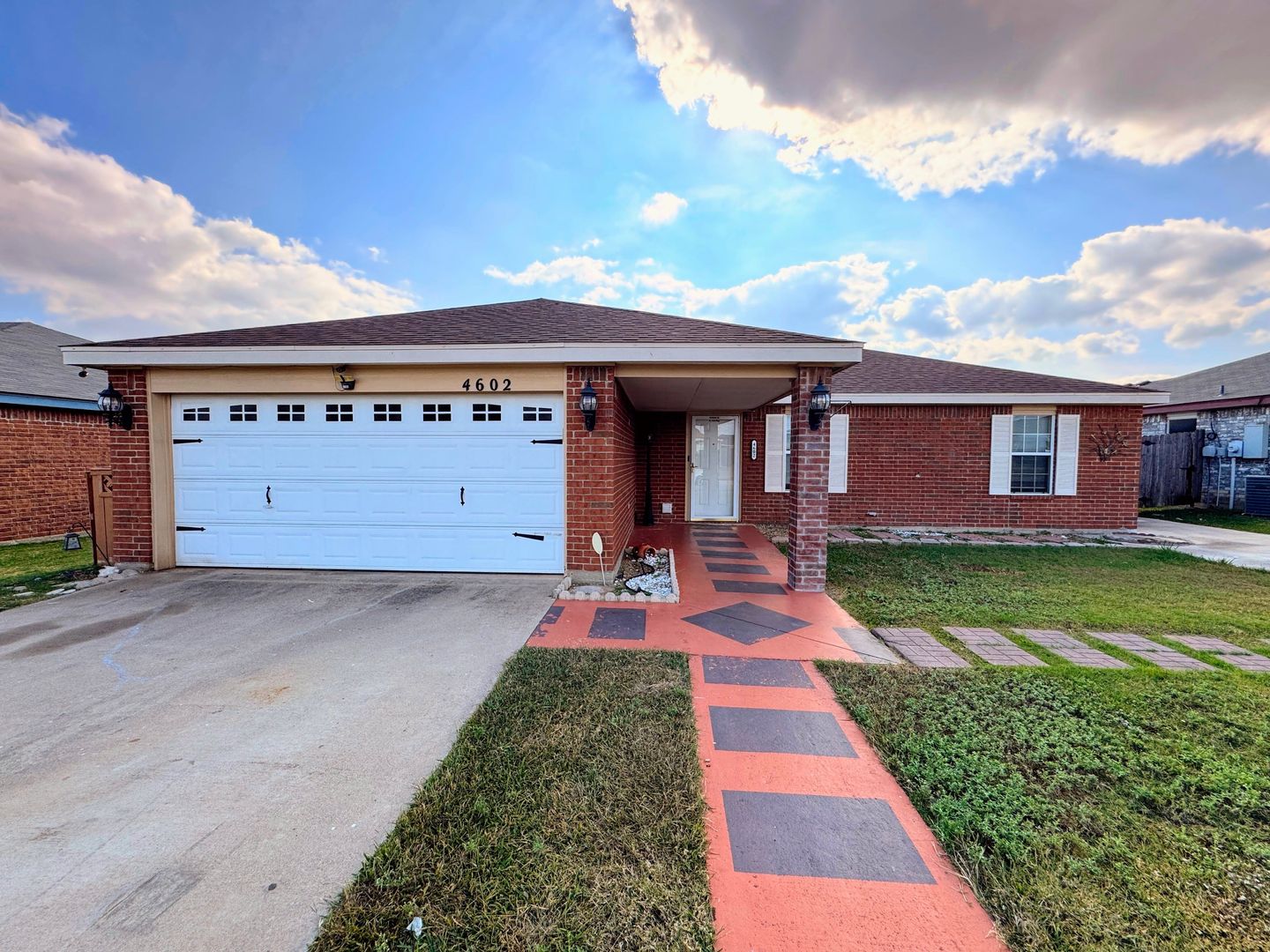 Killeen House: 4602 Hank Dr