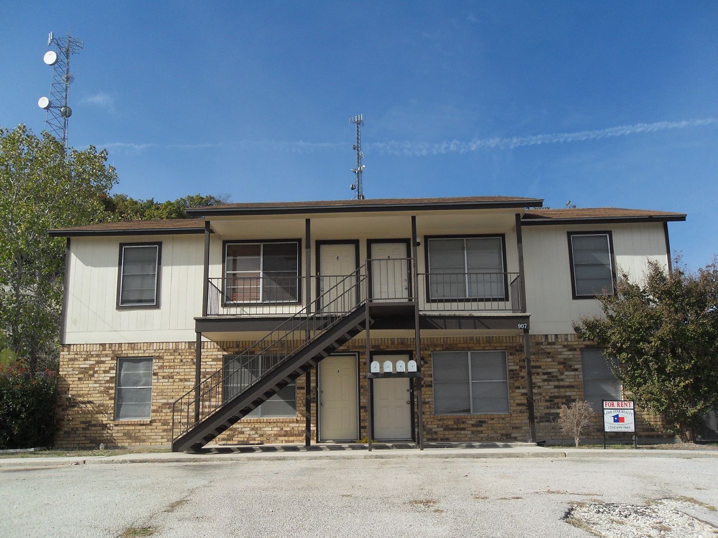 Copperas Cove Apartment: 907 N 7th St