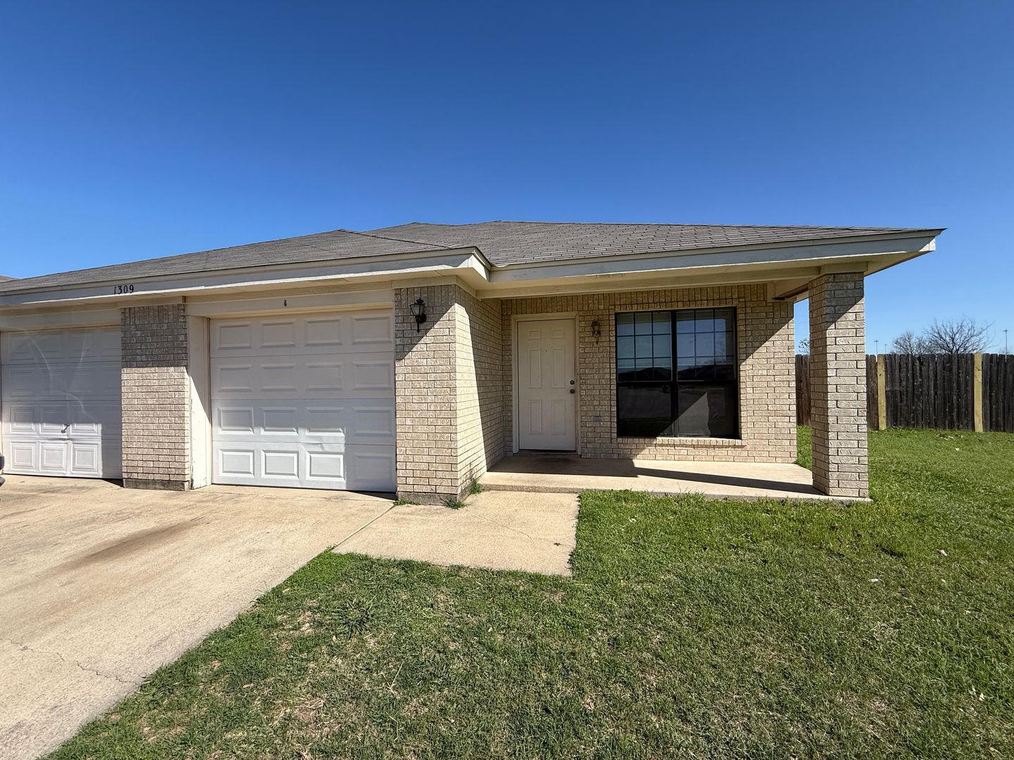 Killeen Apartment: 1309 Nicholas Cir