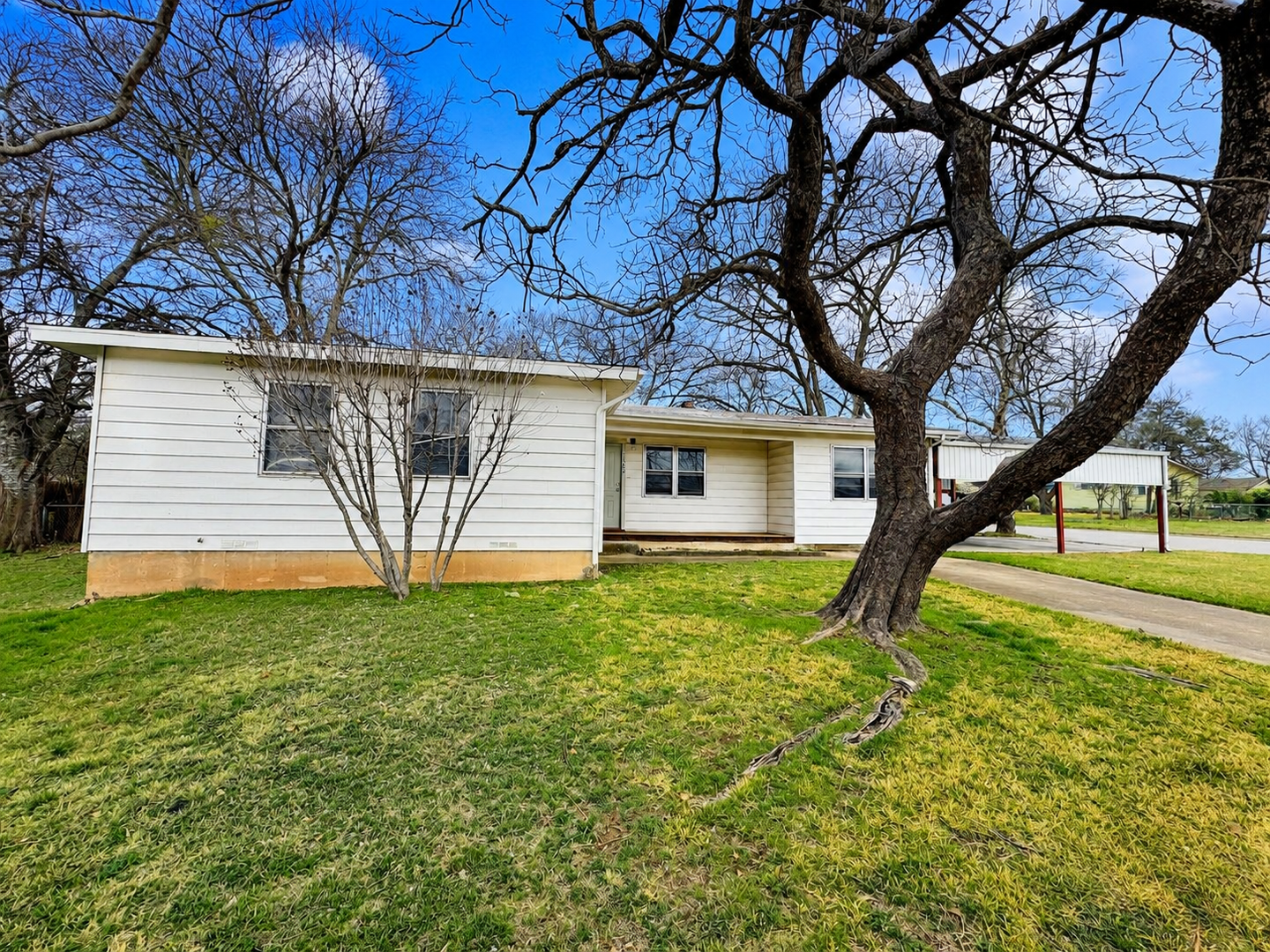 Copperas Cove House: 1302 S 23rd St