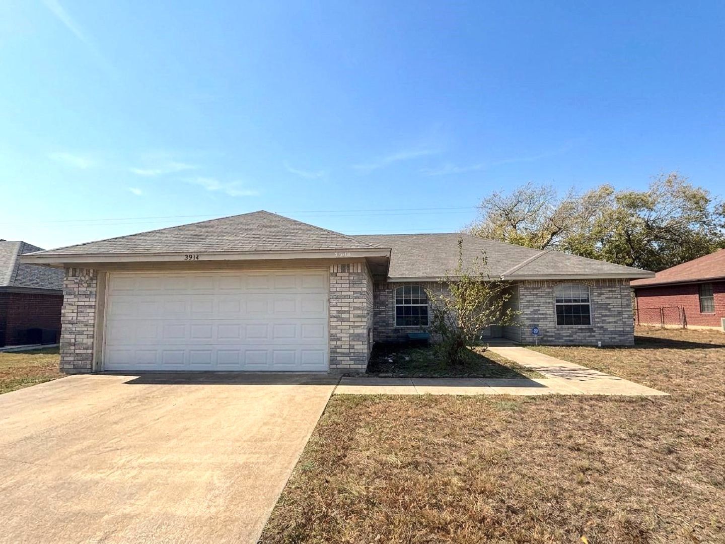Killeen House: 3914 Carolyn Dr