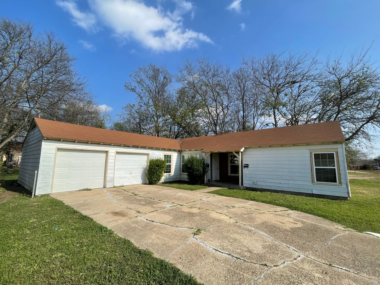 Killeen House: 1611 Alamo Ave