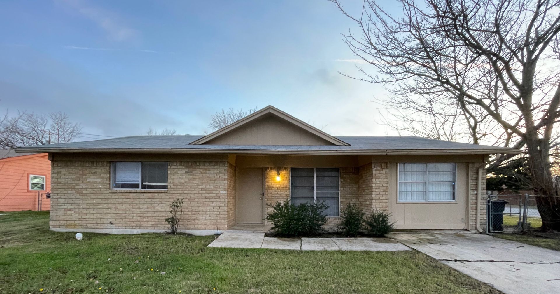 Killeen House: 1526 Leader Dr