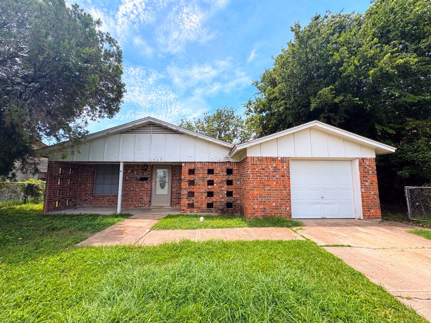 Killeen House: 1409 Gardenia Ave