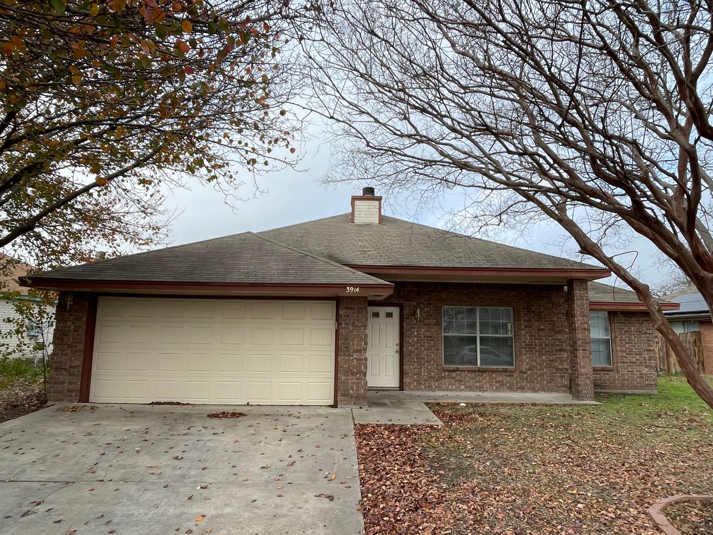 Killeen House: 3914 Oak Valley Dr