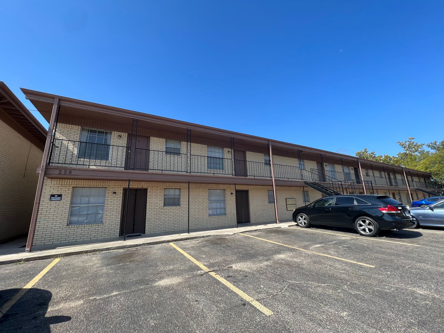 Killeen Apartment: 228 Hold St