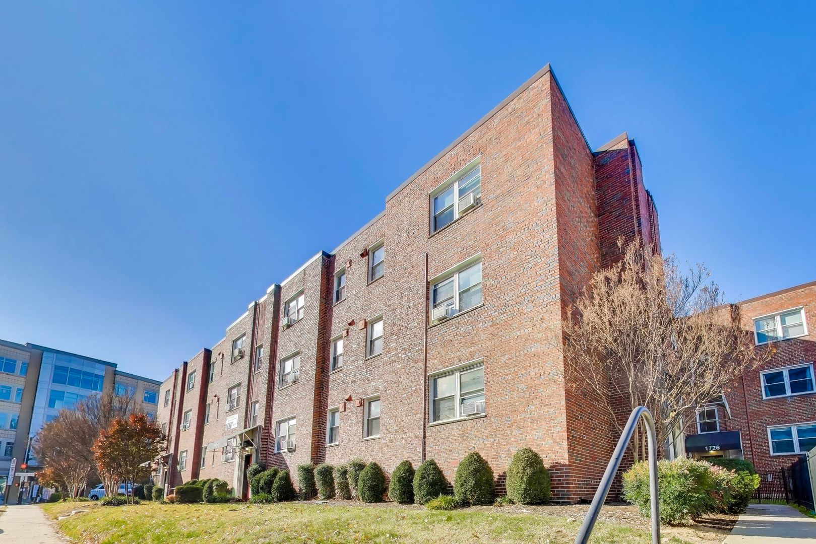 Arlington Apartment: 1720 - 1726 North Quinn St