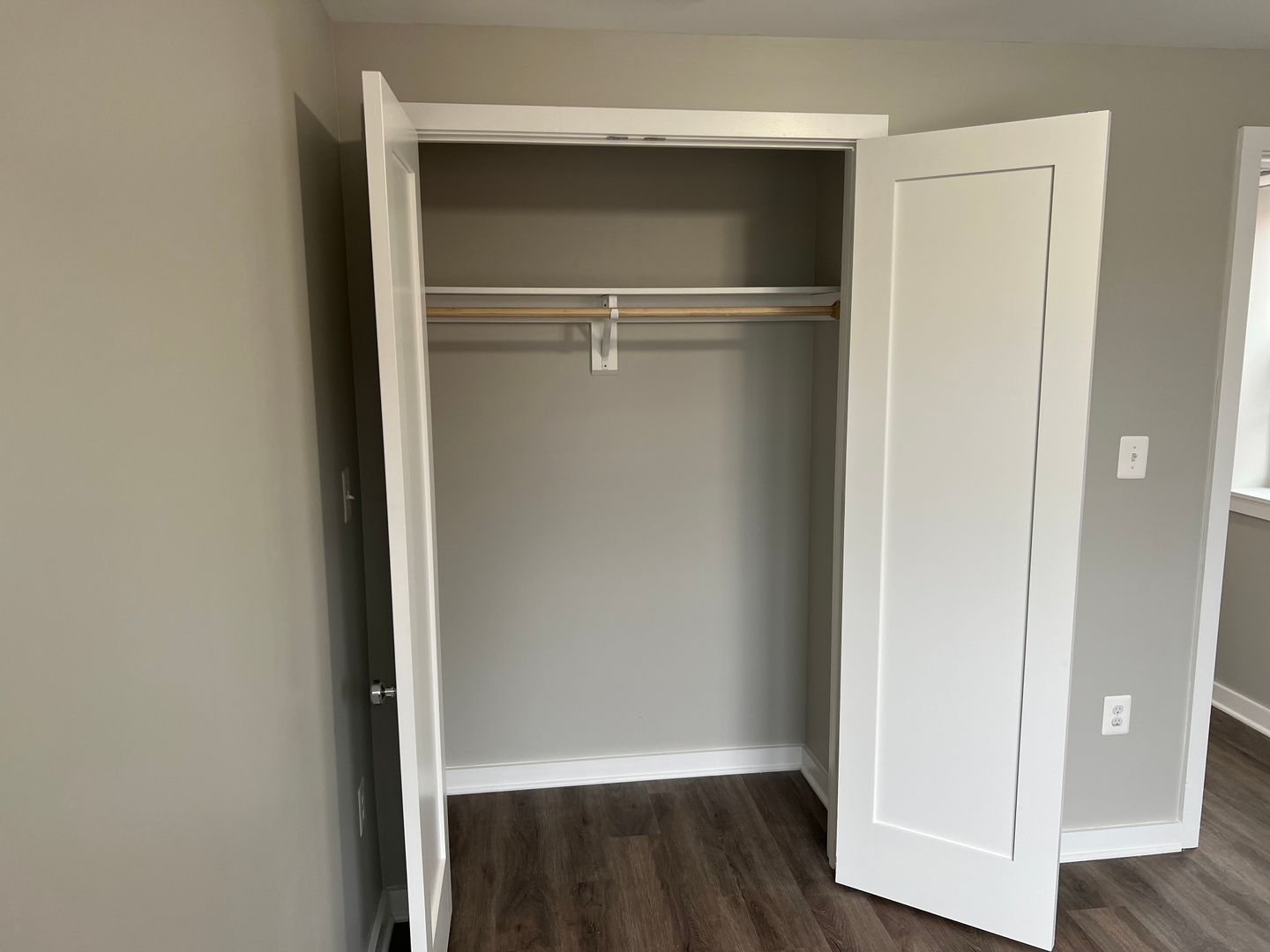 Washington Apartment: 622 - 624 Girard St NE