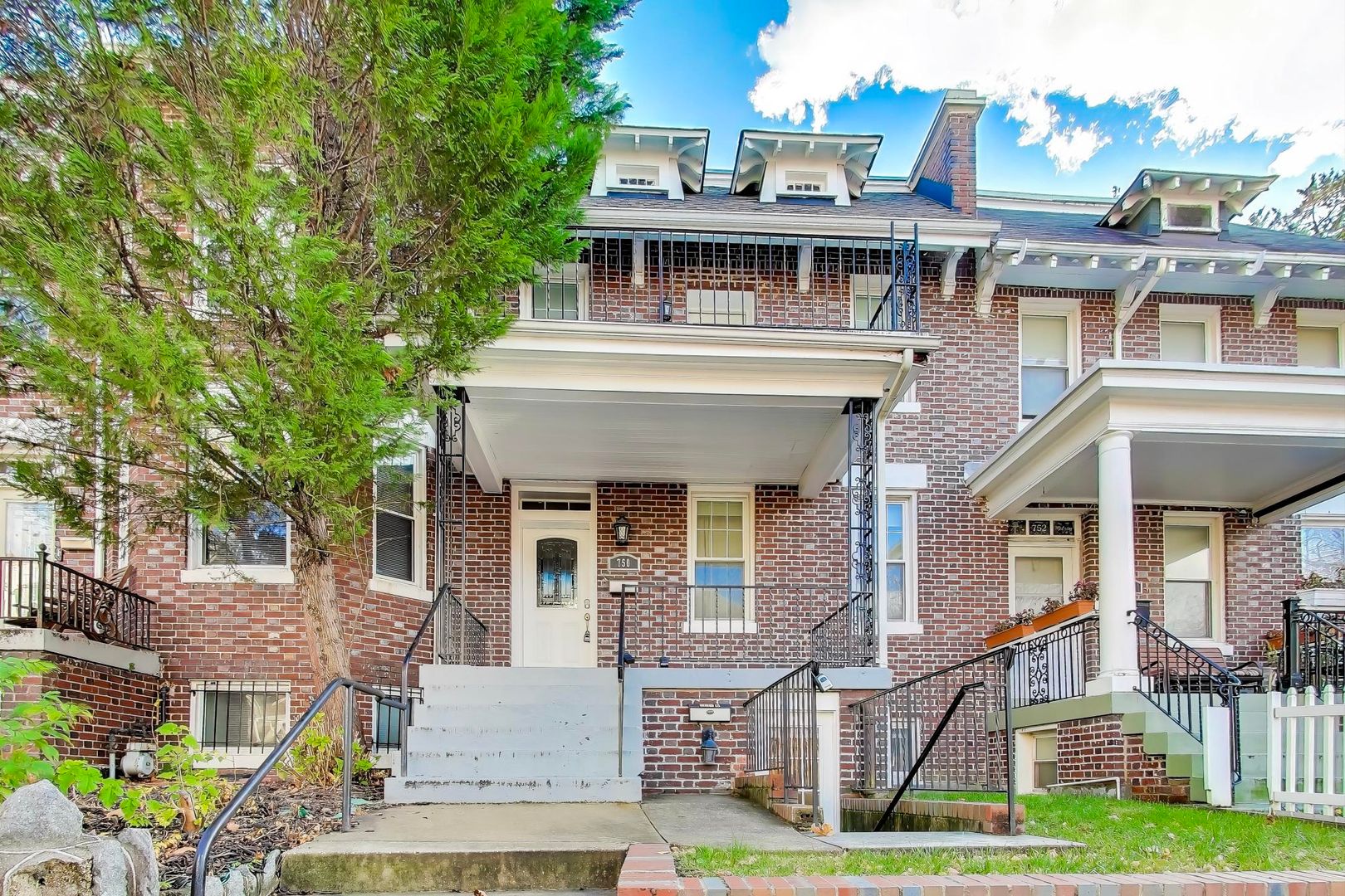 Washington House: 750 Quebec Pl, NW