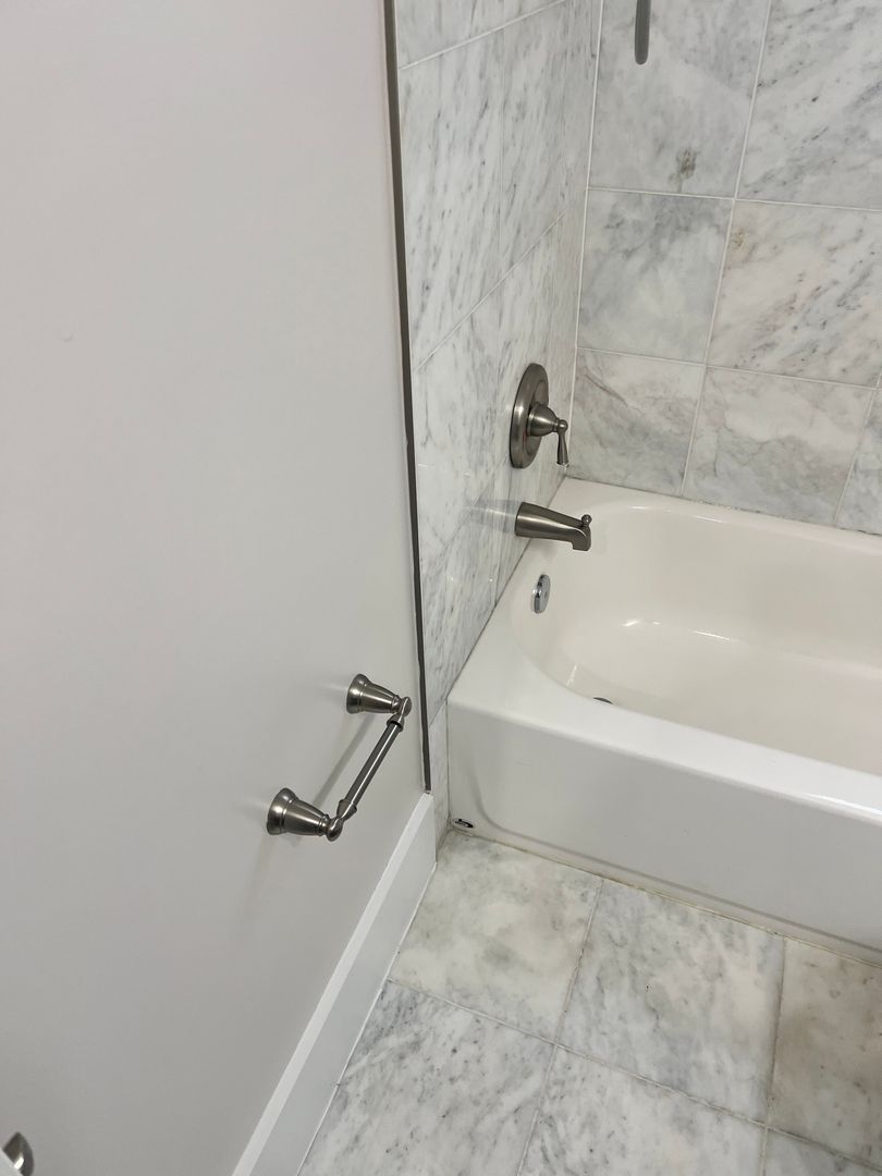 Washington Apartment: 5031 H St SE