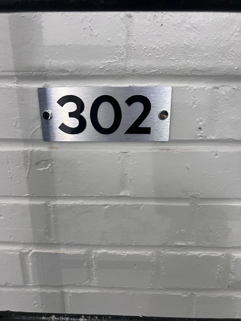 Washington Apartment: 622 - 624 Girard St NE