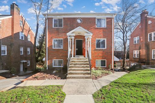 8503 Flower Ave - Unit 2 - Takoma Park, MD 20912 - 2 Year Lease Available - PETS OK! - Large 1 Bed with Galley Kitchen, HWF for ASAP MOVE IN. Parking!