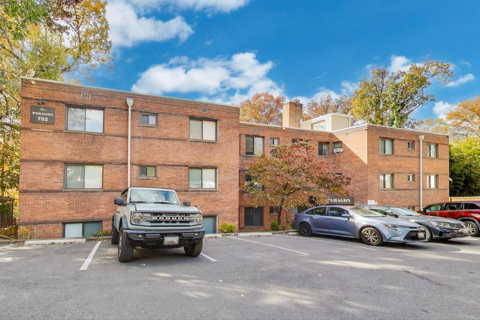 Takoma Park Apartment: 702 Chaney Dr