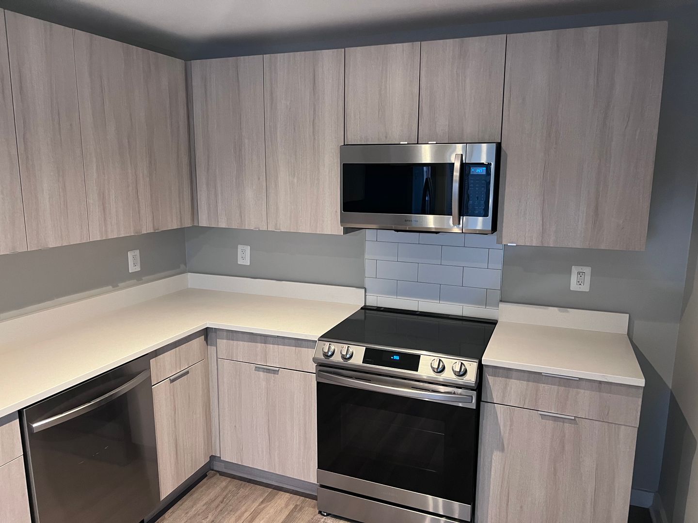 Washington Apartment: 622 - 624 Girard St NE