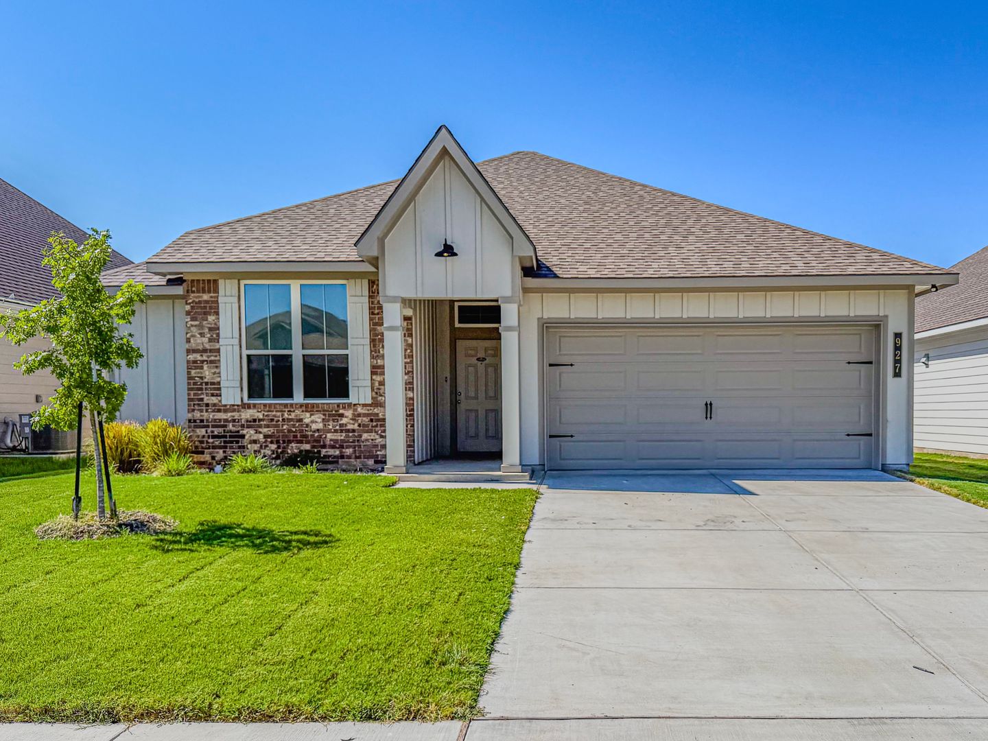Killeen House: 927 James Parker Circle