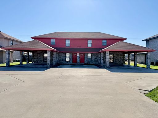 1102 Leslie Circle - FOR DETAILS ** Move In Special - $275 Off First Full Months Rent** – photo 1