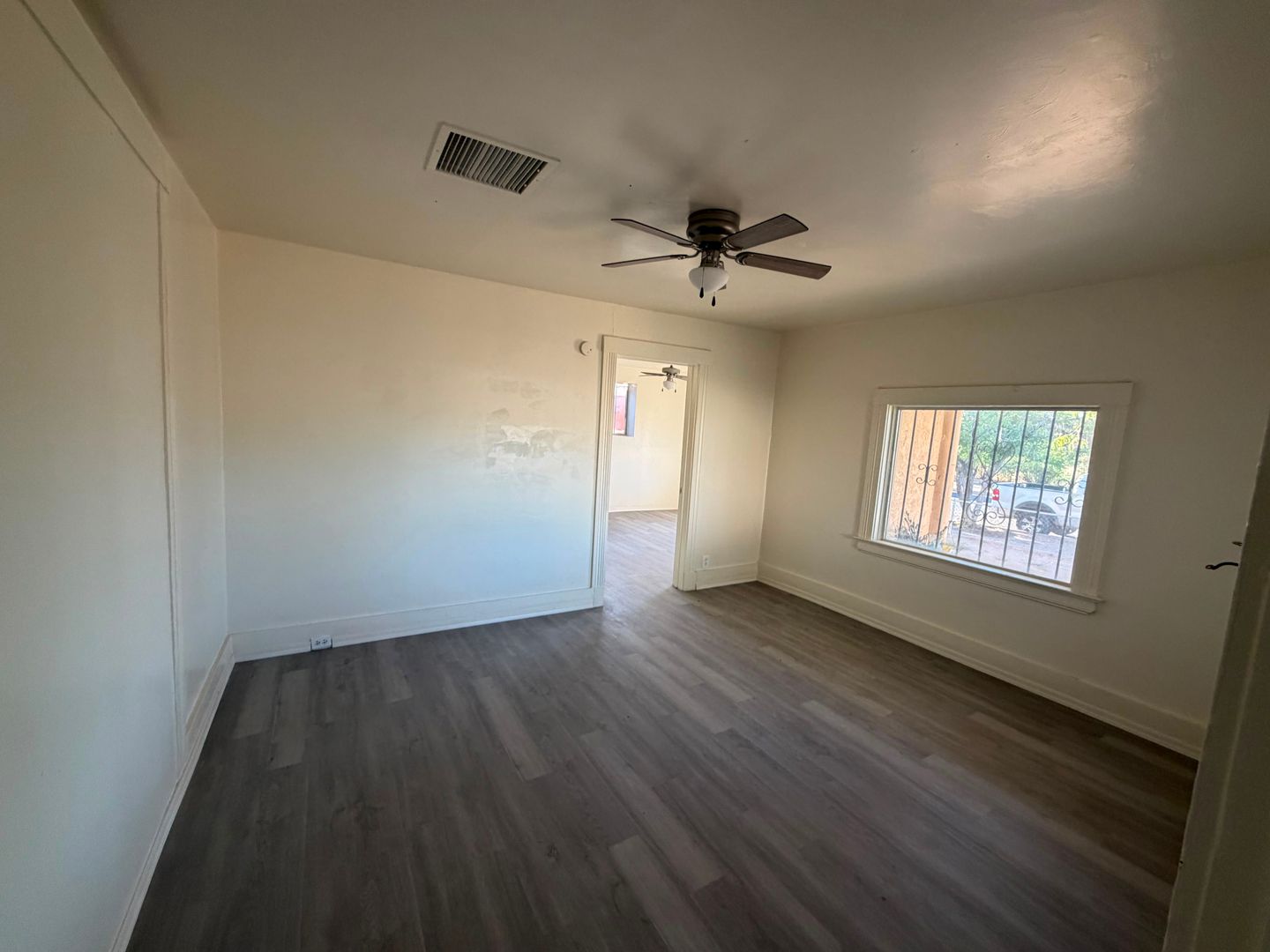 Douglas House: 861 E 7th Street