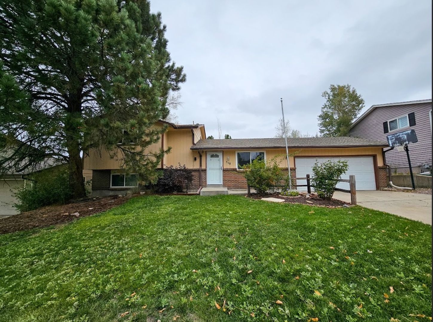 Littleton House: 518 Apollo Ct