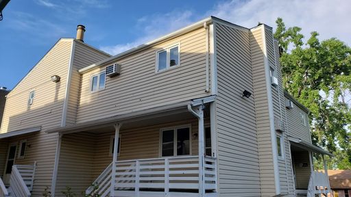 Long Realty & Property Management - 3 Bedroom Townhome with Separate Basement Entrance – photo 1