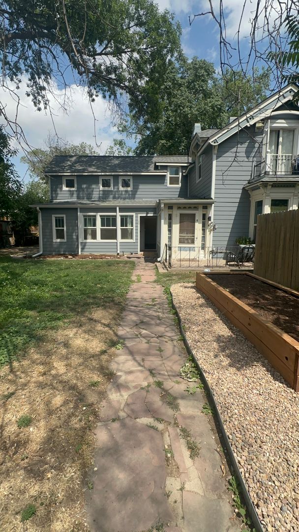 Longmont Apartment: 1120 Third Ave