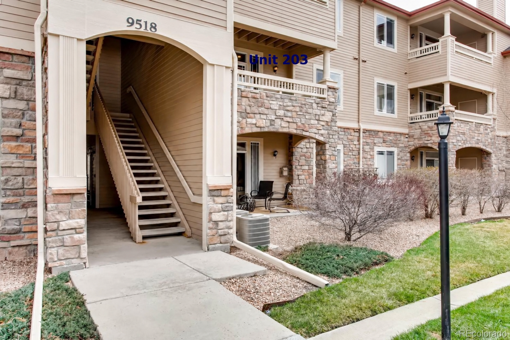Littleton House: 9518 W San Juan Cir #203