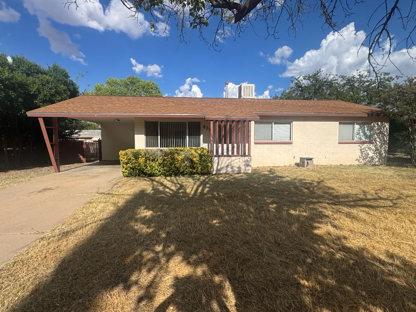 Sierra Vista House: 801 Norman Avenue