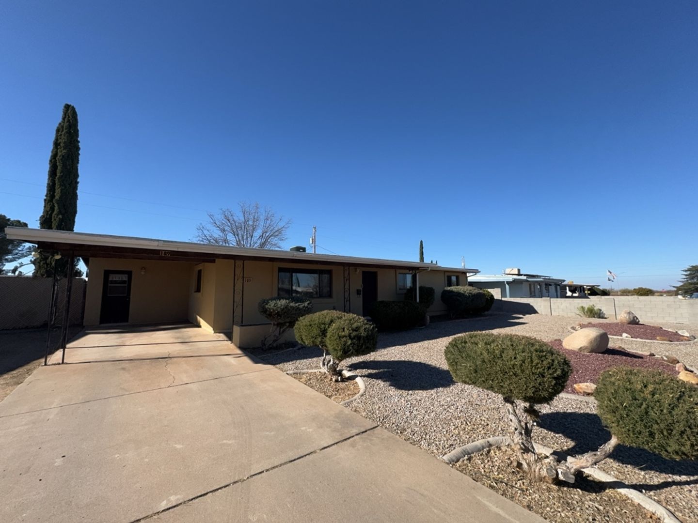 Sierra Vista House: 189 E James